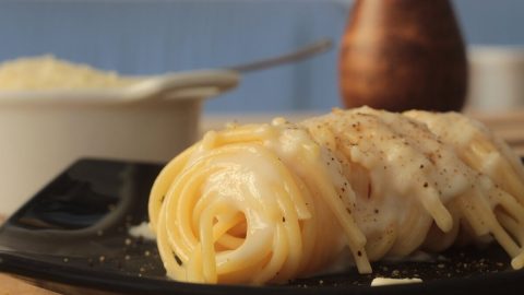 pasta cacio e pepe