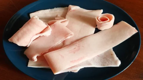 Cotica di maiale fresca cruda