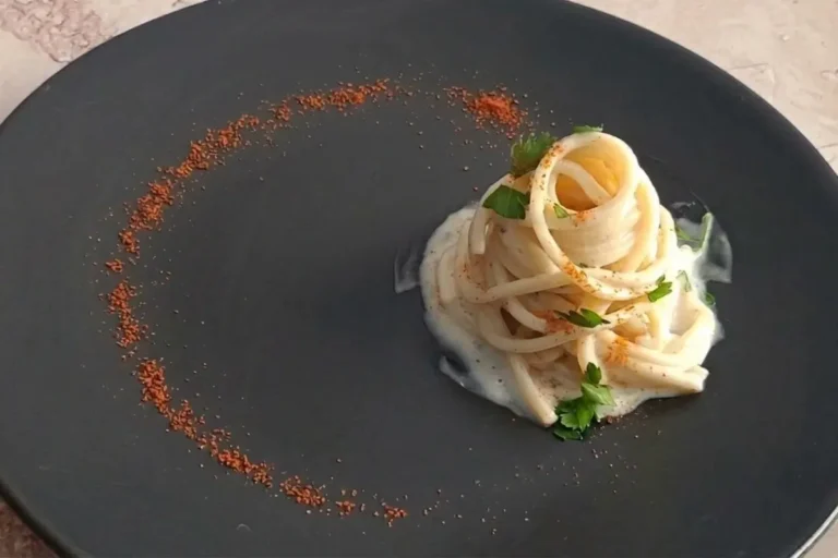 Pasta aglio olio e peperoncino