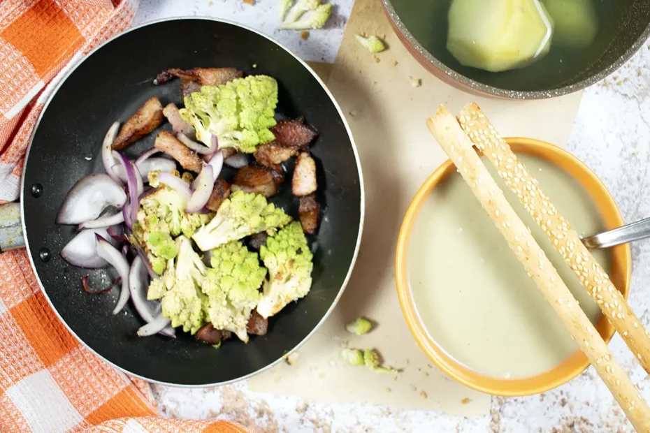 Vellutata di broccoli e guanciale