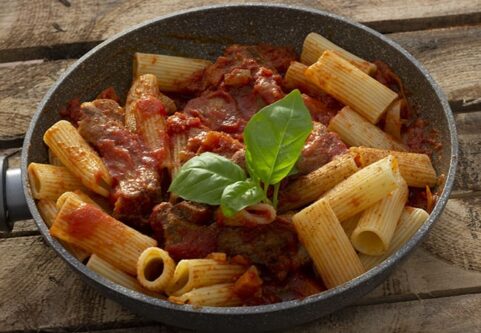Rigatoni con puntine al sugo