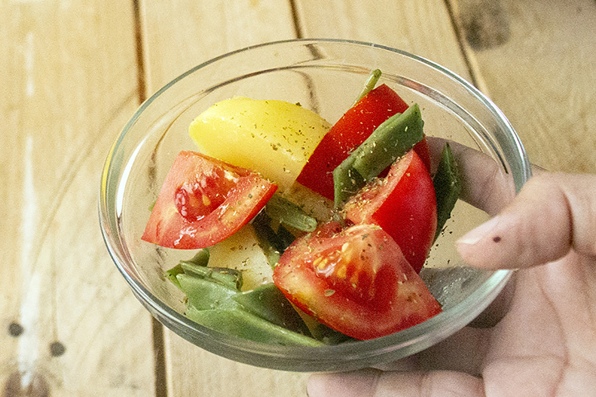 Insalata di fagiolini corallo patate e pomodori
