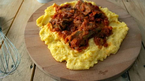 Polenta con spuntature orizzontale