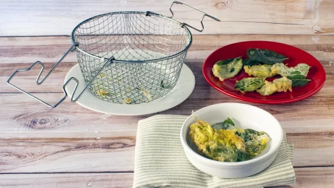 Salvia fritta con panno