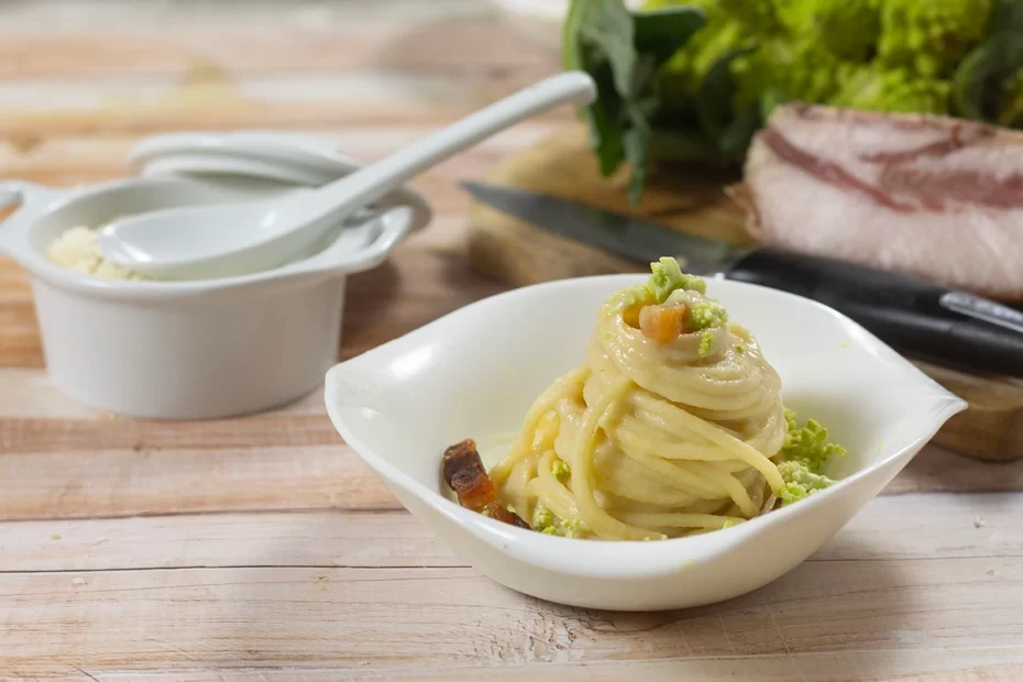 Pasta con broccoli e guanciale