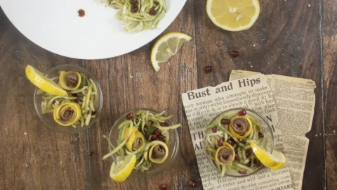 Insalata di puntarelle (chicory salad). Ricetta romana con la cicoria catalogna.